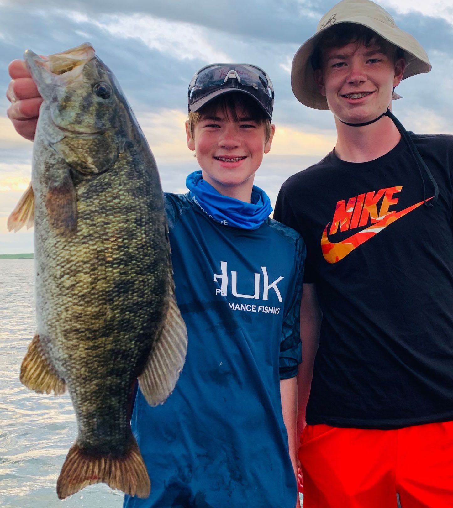 Lake Oahe Smallmouth Bass Fishing