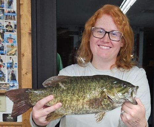 Lake Oahe Smallmouth Proud Angler