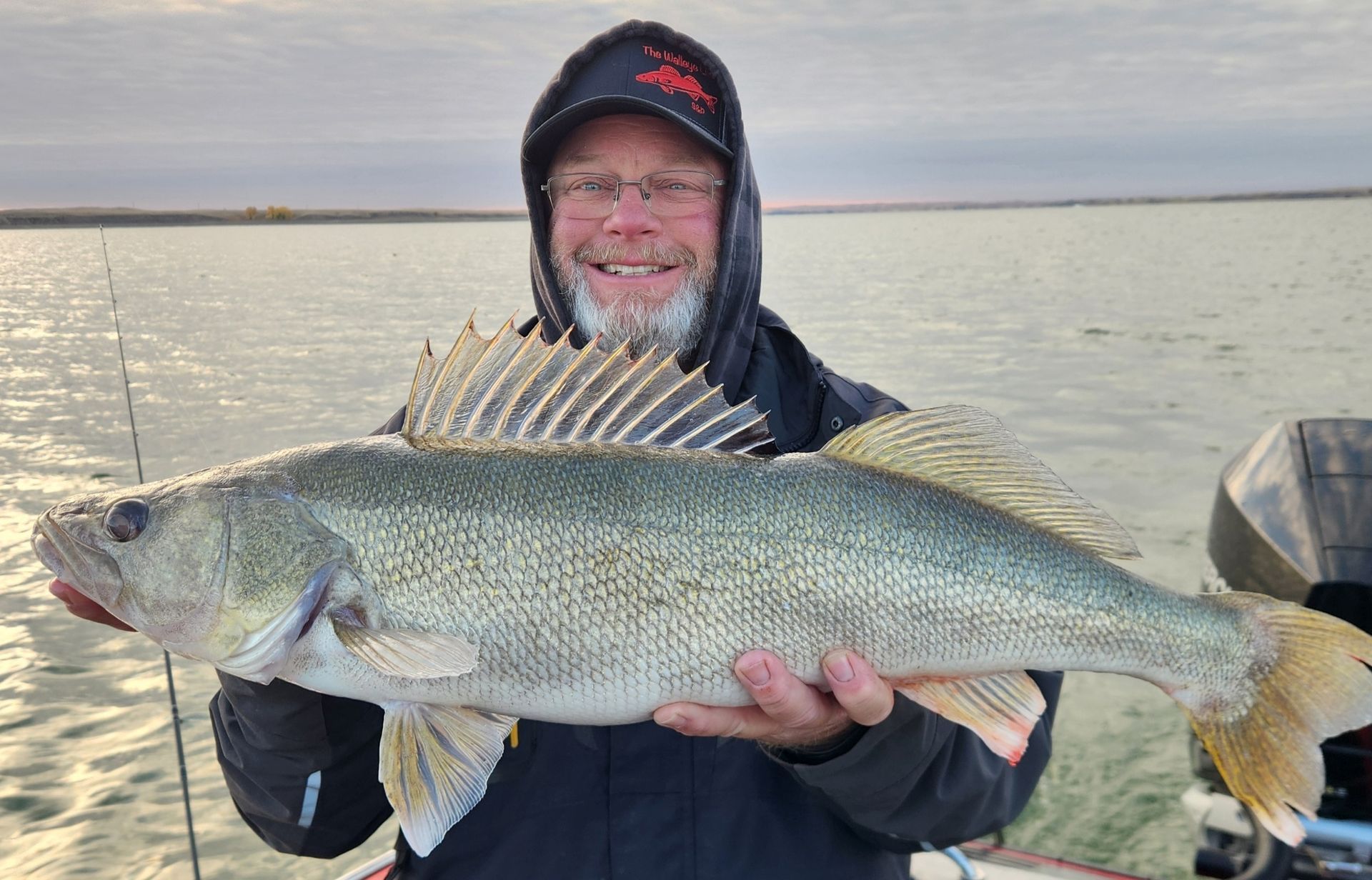 Lake Oahe Walleye and Salmon Fishing - Whitlock Bay - Gettysburg, SD