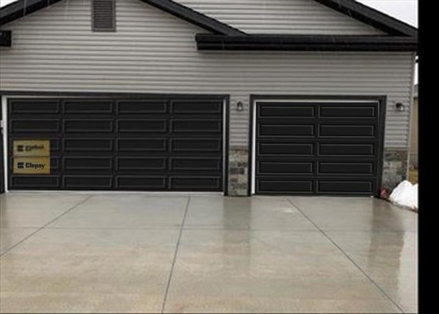 Residential Garage — Lincoln, NE — Pioneer Overhead Door 3G, LLC