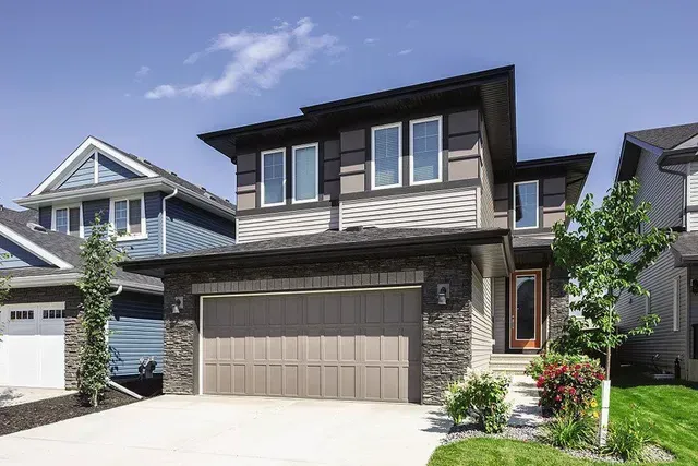 House Exterior — Lincoln, NE — Pioneer Overhead Door 3G, LLC