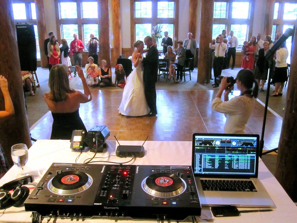 Wedding DJ