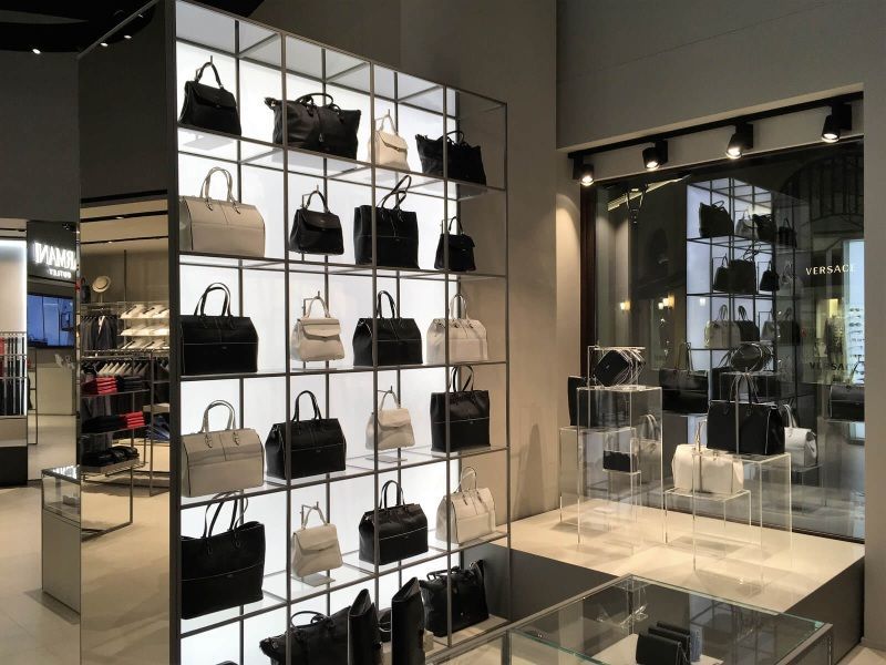 Borse negozio Armani