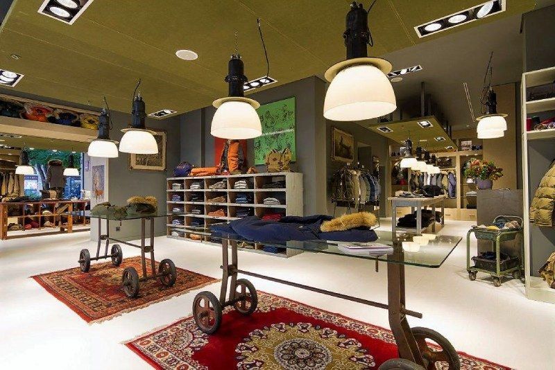 Arredo negozio Woolrich