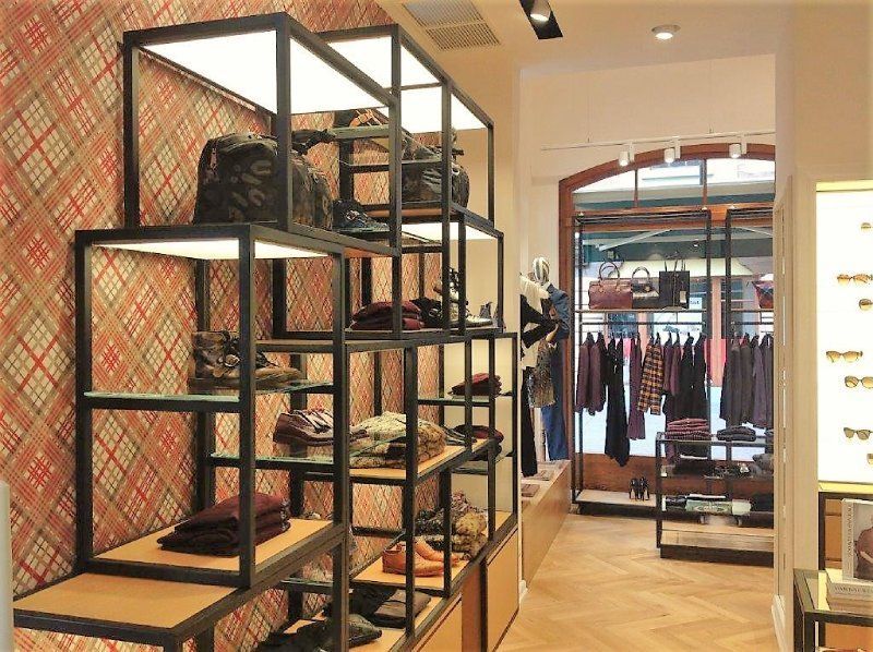 Arredo negozio Vivienne Westwood