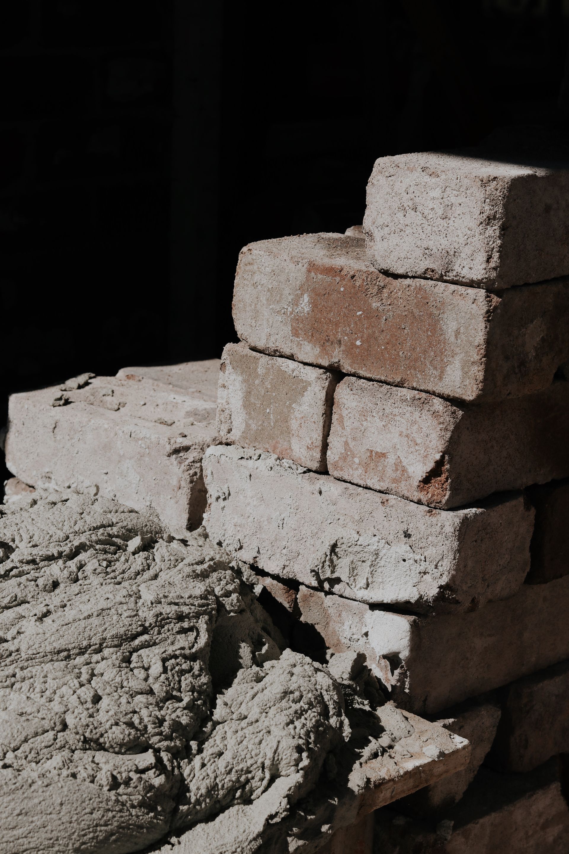 Pile of Gray and Reddish Bricks — Ryan's Bricklaying In Port Stephens, NSW
