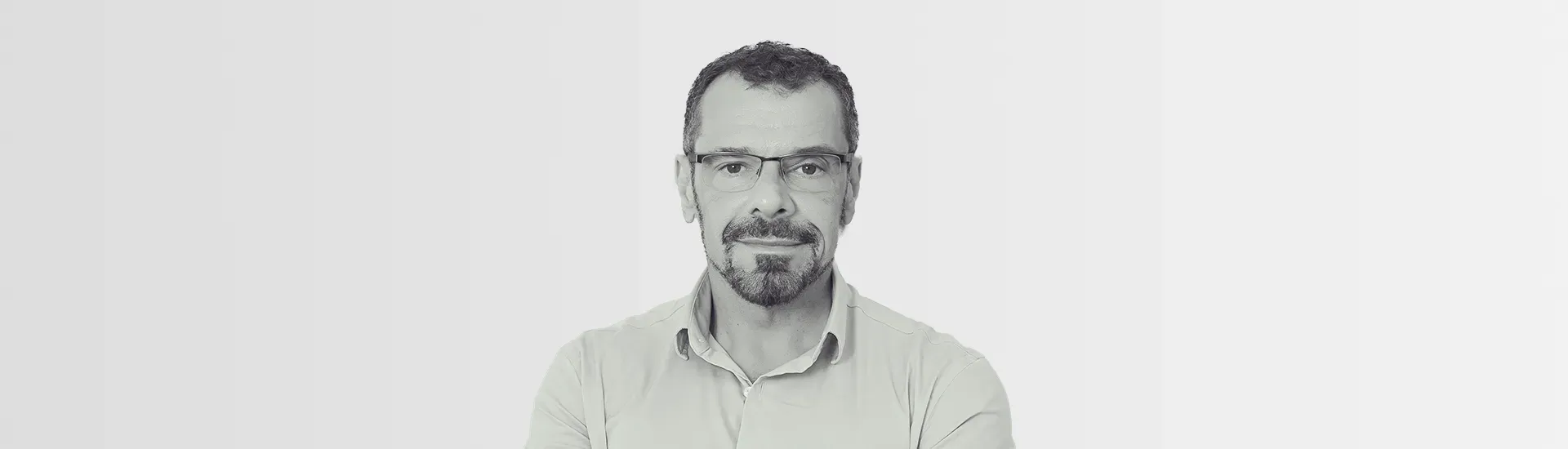 Emoções em Psicoterapia: Regulação Emocional e Aplicações Clínicas