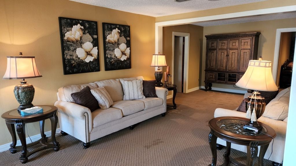 Combest Family Funeral Homes- O'Donnell- Waiting Area