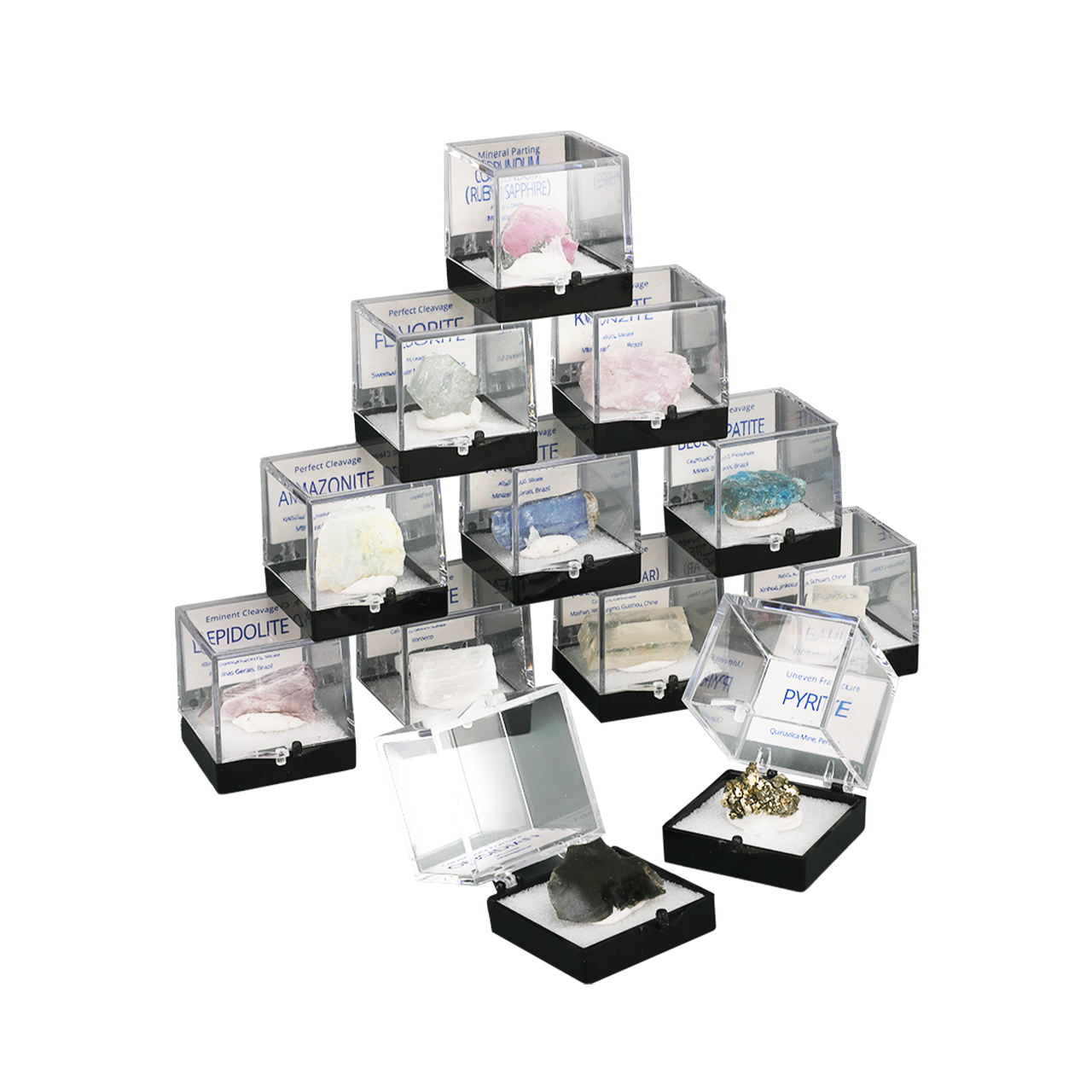 一個敞開式的木製展示盒，內含 15 個透明的、貼有標籤的隔間，裡面裝滿了各種色彩鮮豔的寶石原石標本。