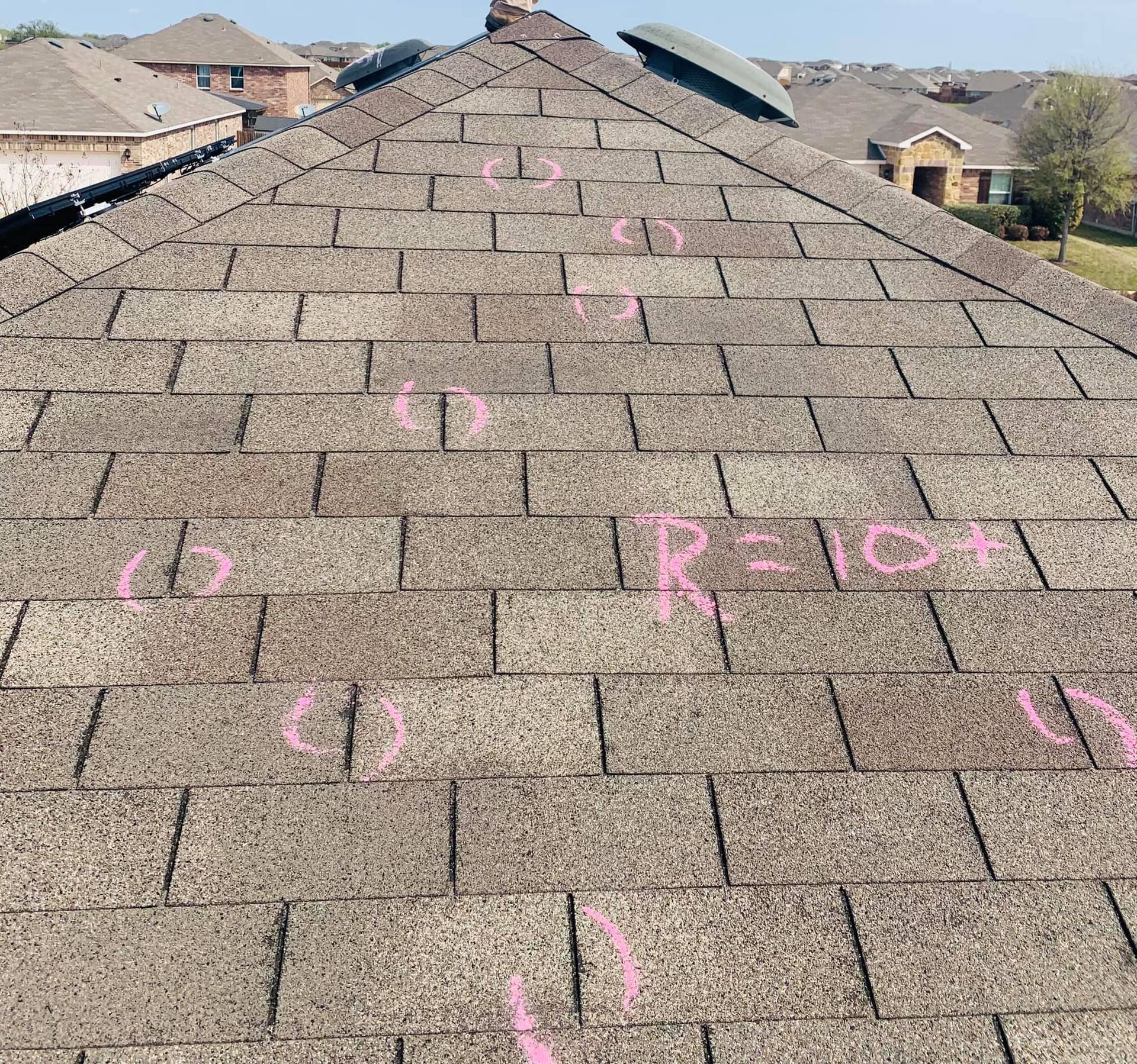 A roof with the word reich written on it