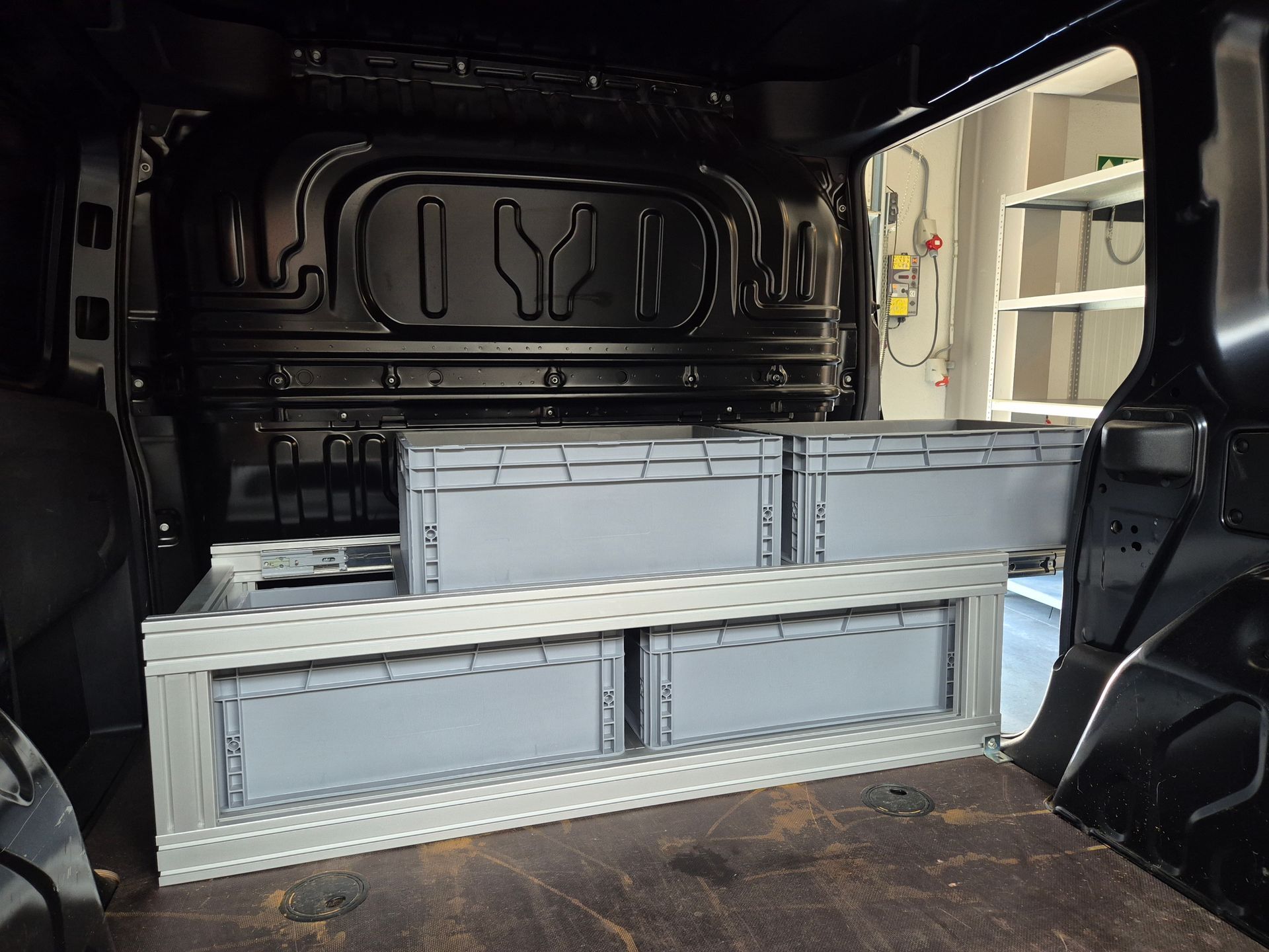 Frame voor lades in aluminium profielen Alumes Ledegem voor Camper of Camionette