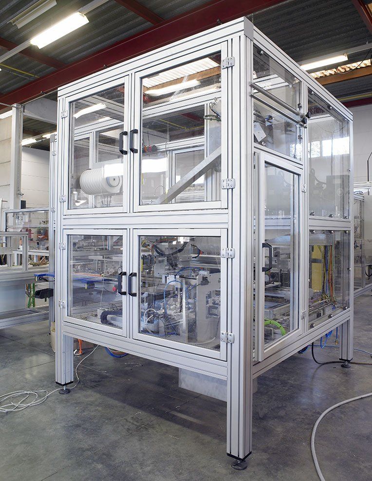 caterisation/carénage pour machine en profilé aluminium Alumes