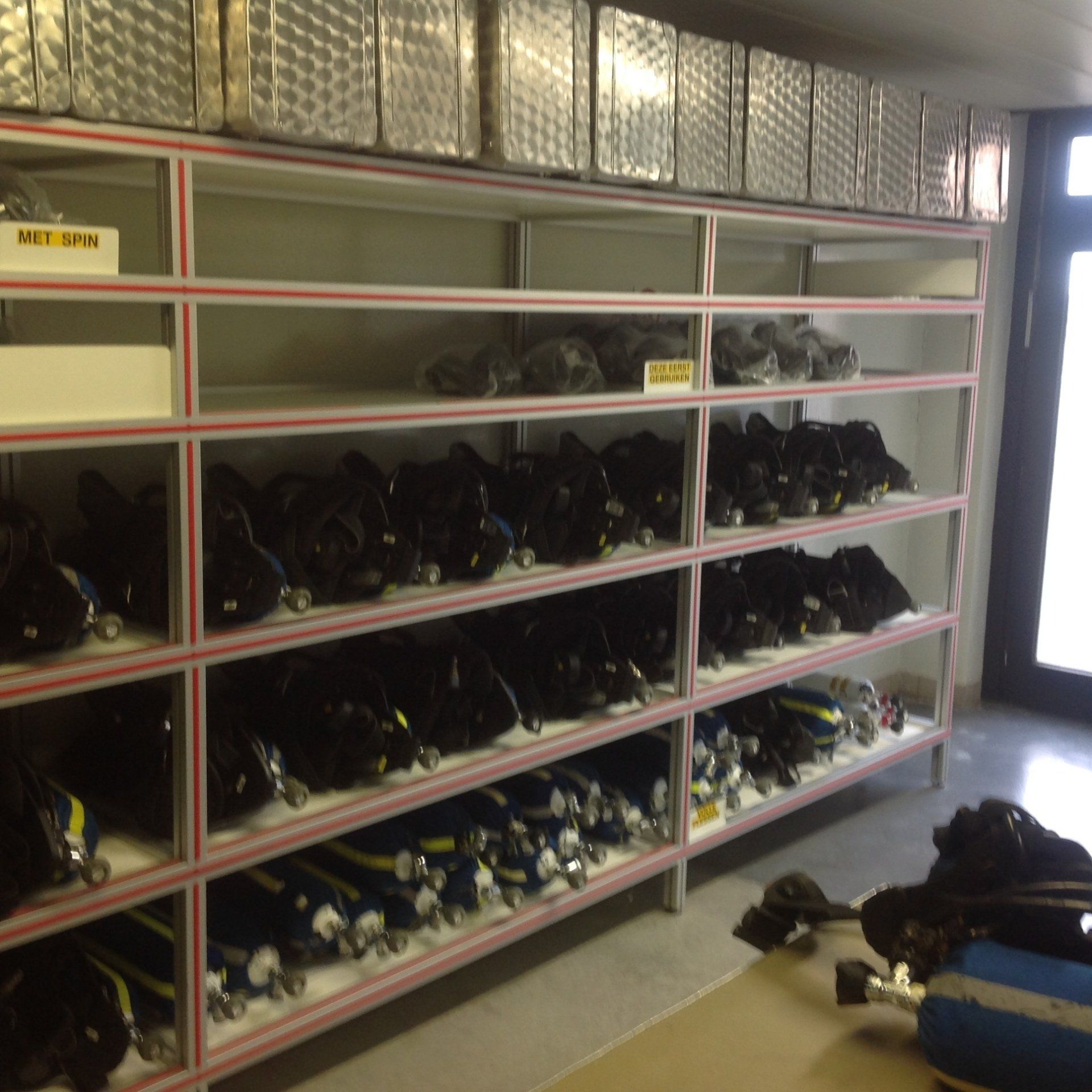 Rek brandweerwagen vervaardigd uit aluminiumprofielen