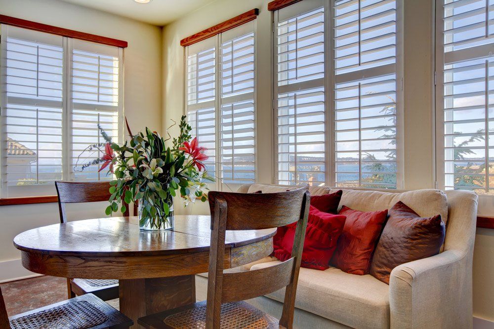 Light Tones Beautiful Dining Area — Instyle Curtains & Blinds in Bungalow, QLD