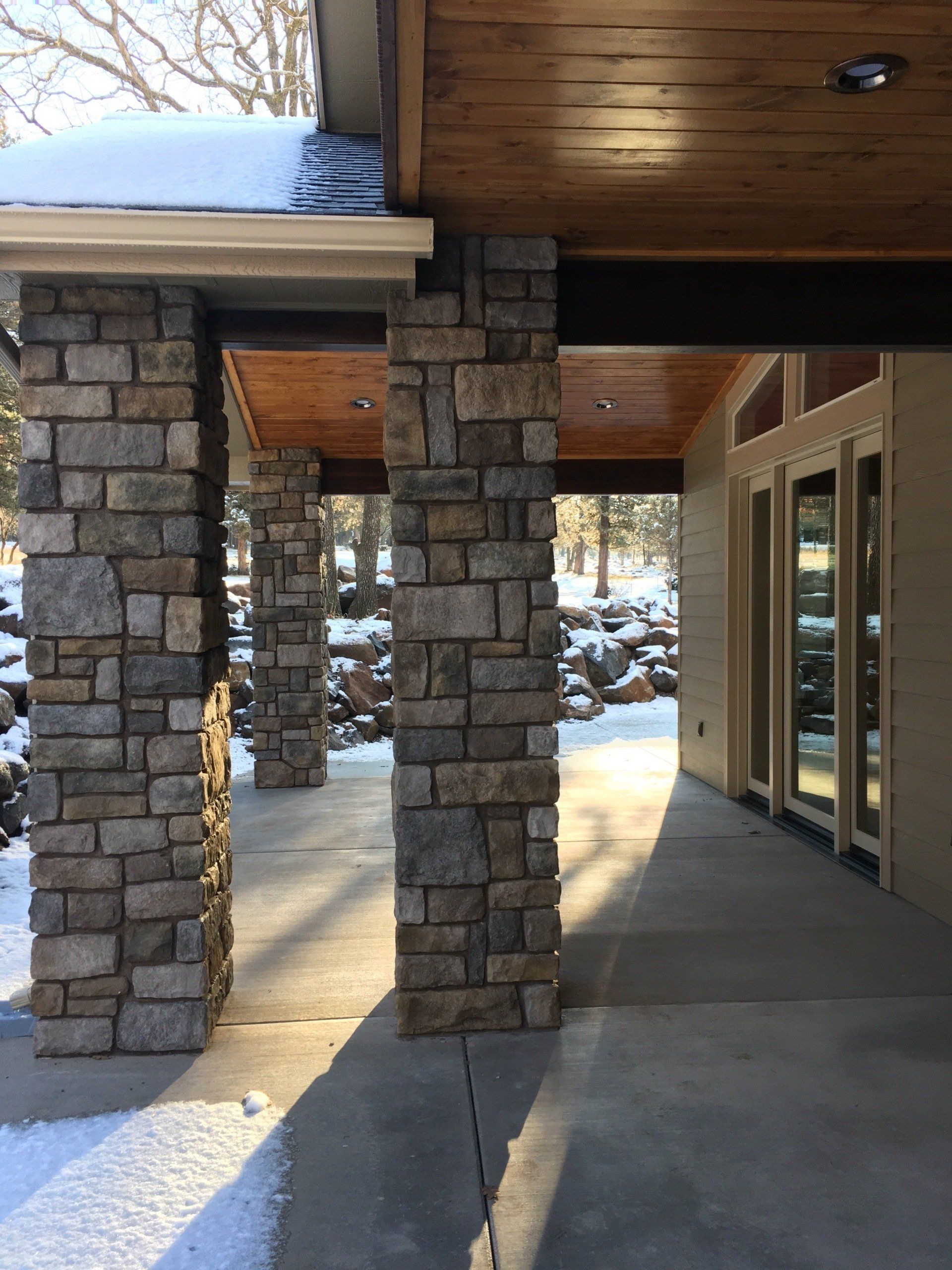Front Entrance Brick Wall Design — Klamath Falls, OR — Rosser Construction Co