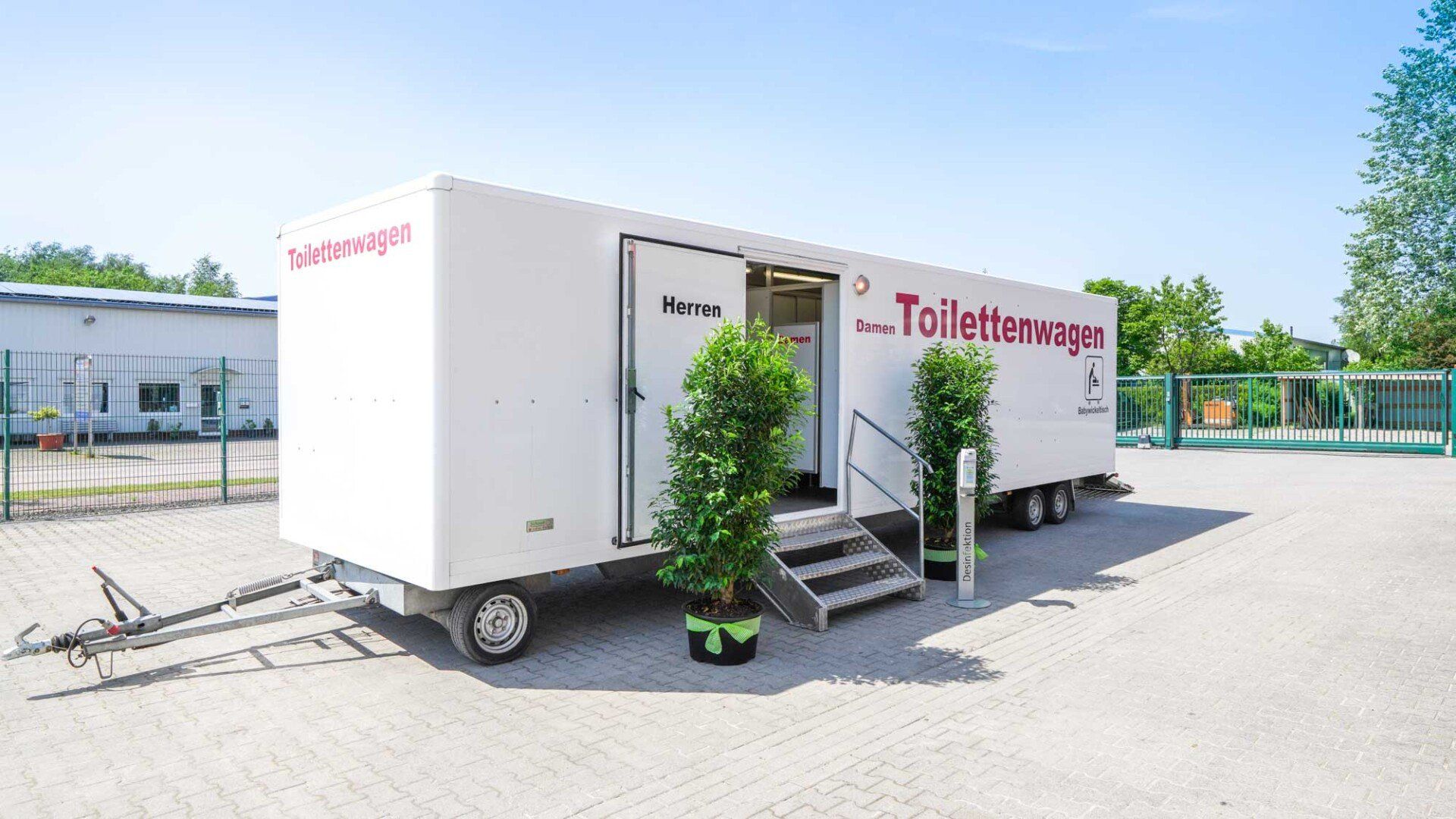7er Toilettenwagen behindertengerecht