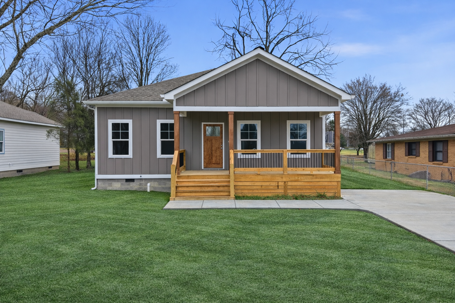 A picture of a house that is under construction