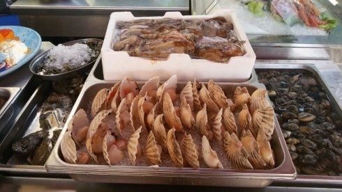 cappesante e calamari freschi