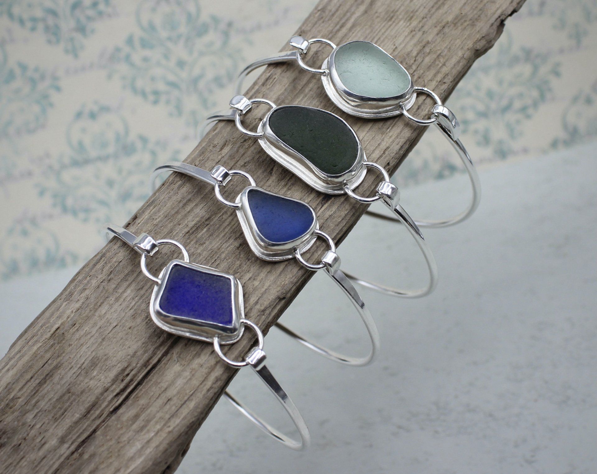 Sea Glass & Sterling Silver Hinged Clasp Bangle