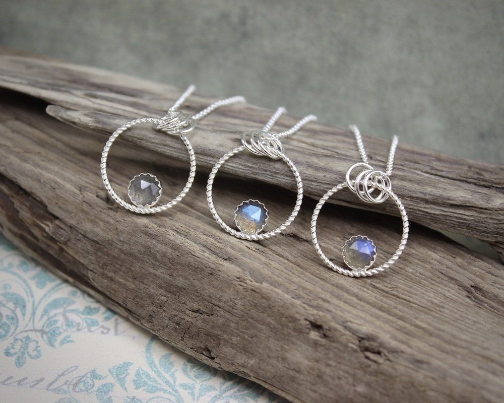 Twisted Silver Circle & Labradorite Pendant