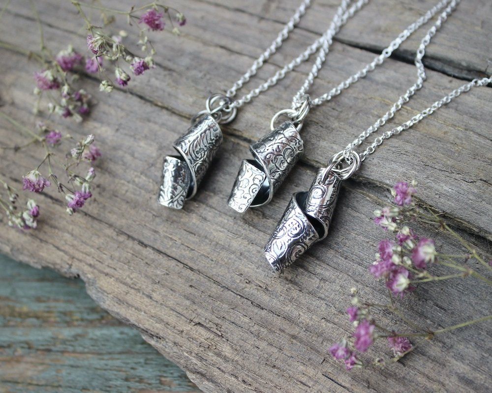 Silver Twisted Scroll Pendant Necklace