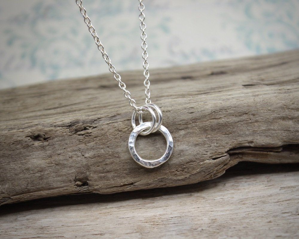Simple Hammered Hoop Circular Pendant Necklace