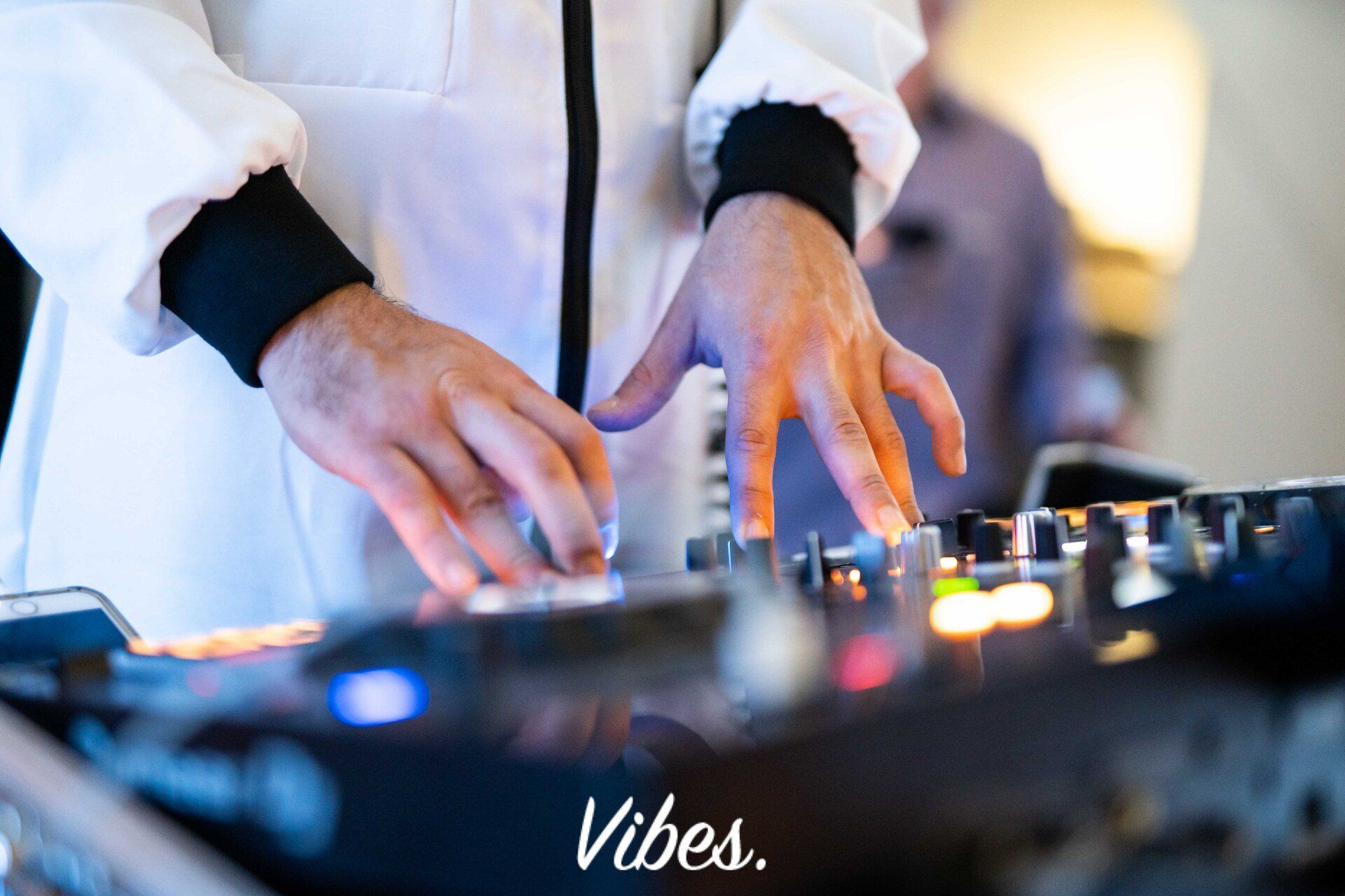 Close up of Oscar Jamo performing at corporate event