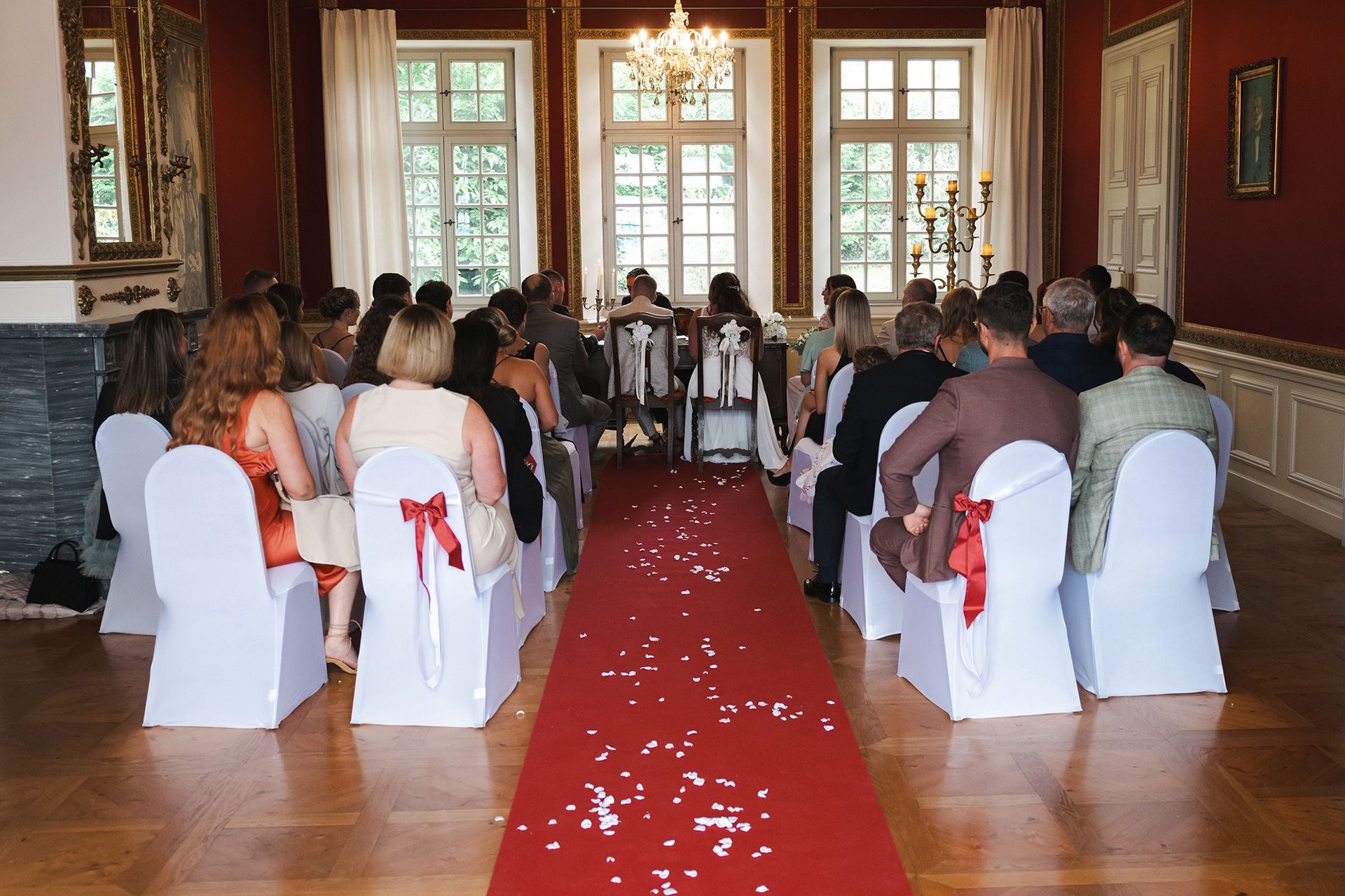 Hochzeitsfoto im Standesamt