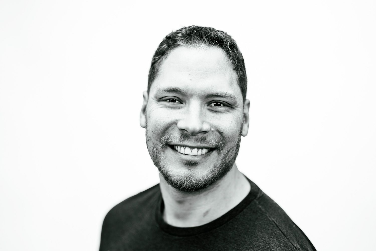 Helles, schwarzweißes Männerportrait