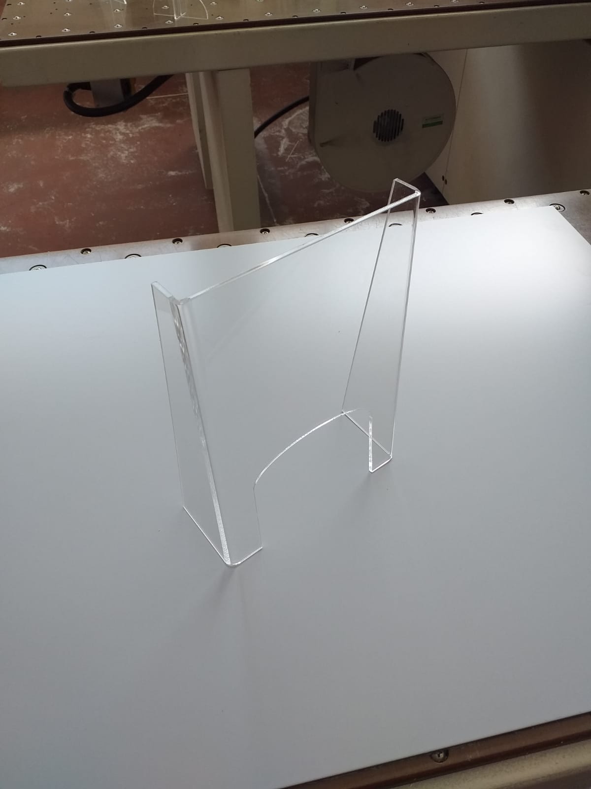 divisori plexiglass anti-contagio