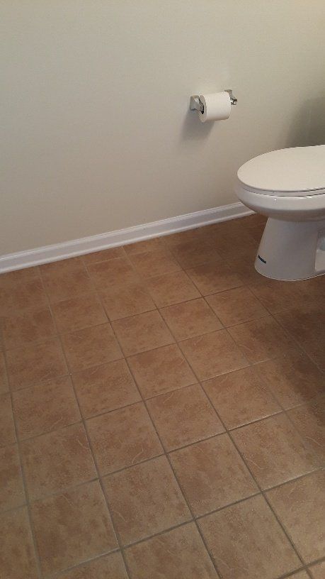 Clean Bathroom Floor — Elmwood Park, Illinois — Maria’s Cleaning Services at Elmwood Park