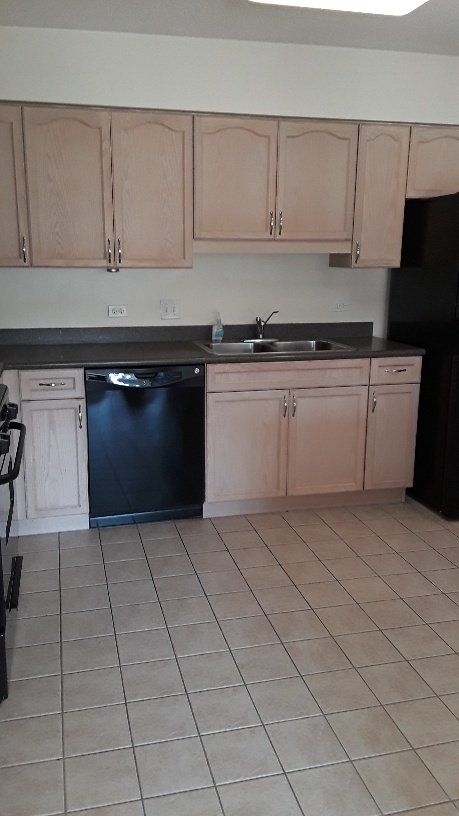 Cleaned Kitchen Cabinets and Countertop — Elmwood Park, Illinois — Maria’s Cleaning Services at Elmwood Park