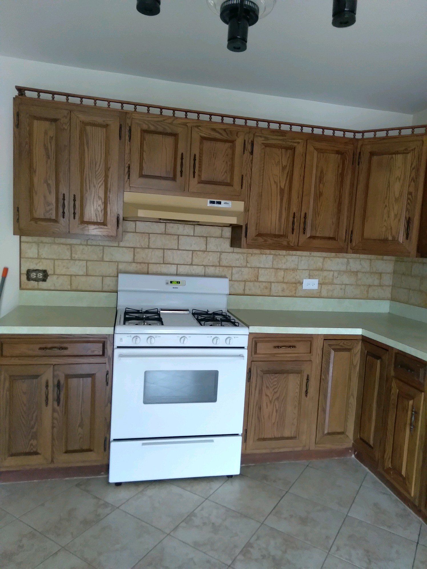 Tidy Kitchen Area — Elmwood Park, IL — Maria's Cleaning Services at Elmwood Park