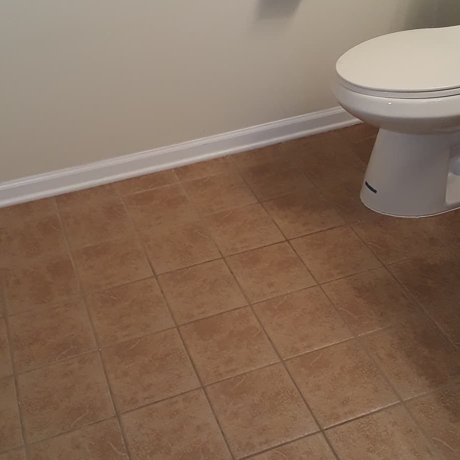 Toilet Tiles — Elmwood Park, Illinois — Maria’s Cleaning Services at Elmwood Park
