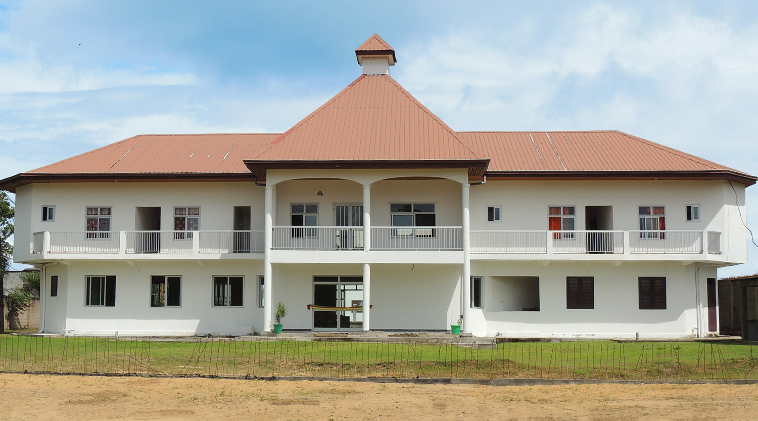 Les styles architecturaux qui façonnent les nouvelles constructions au Cameroun