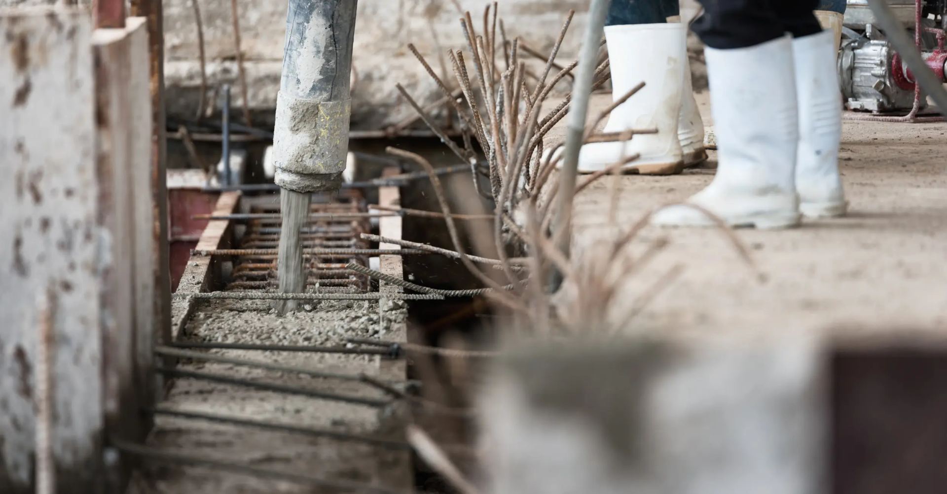 Le béton fibré : caractéristiques, avantages et applications