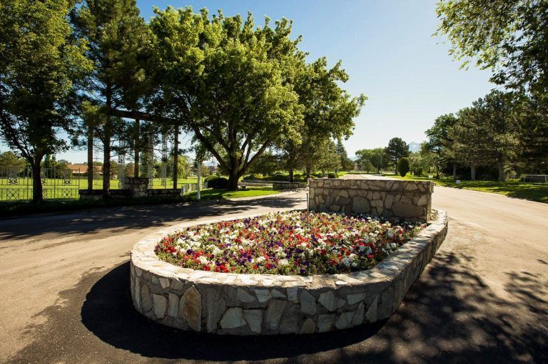 Memorial Lake Hills Mortuary and Cemetery