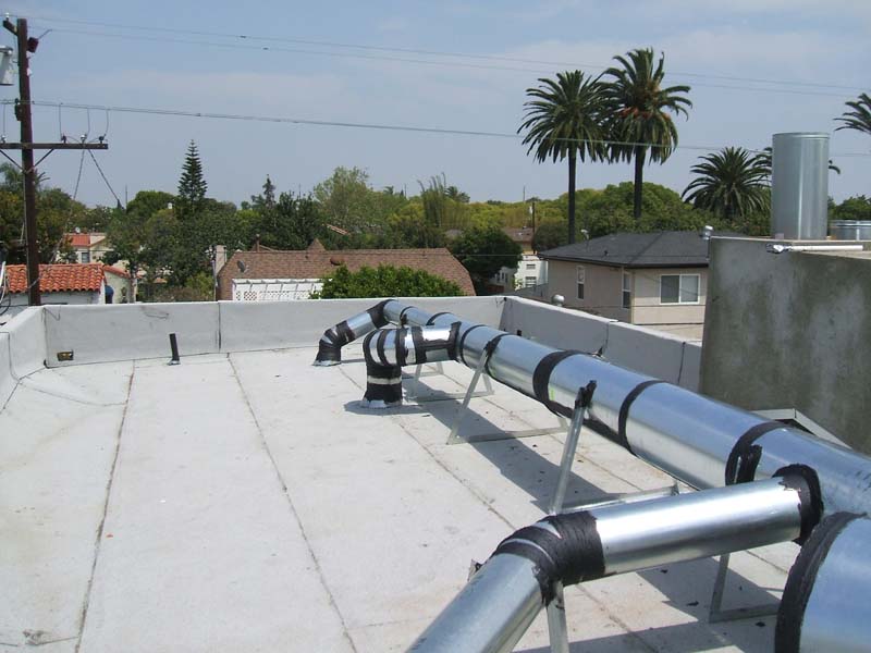 duct_work_on_commercial_roof
