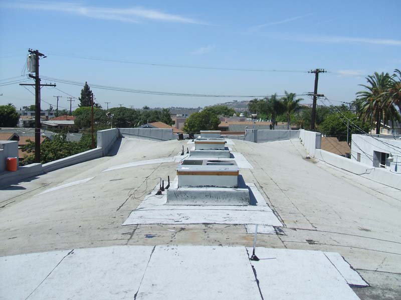 roof_of_commercial_building