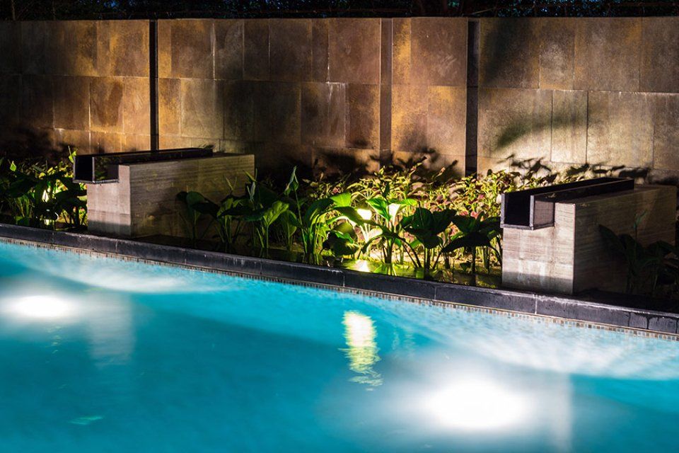 illuminotecnica per piscine all'aperto