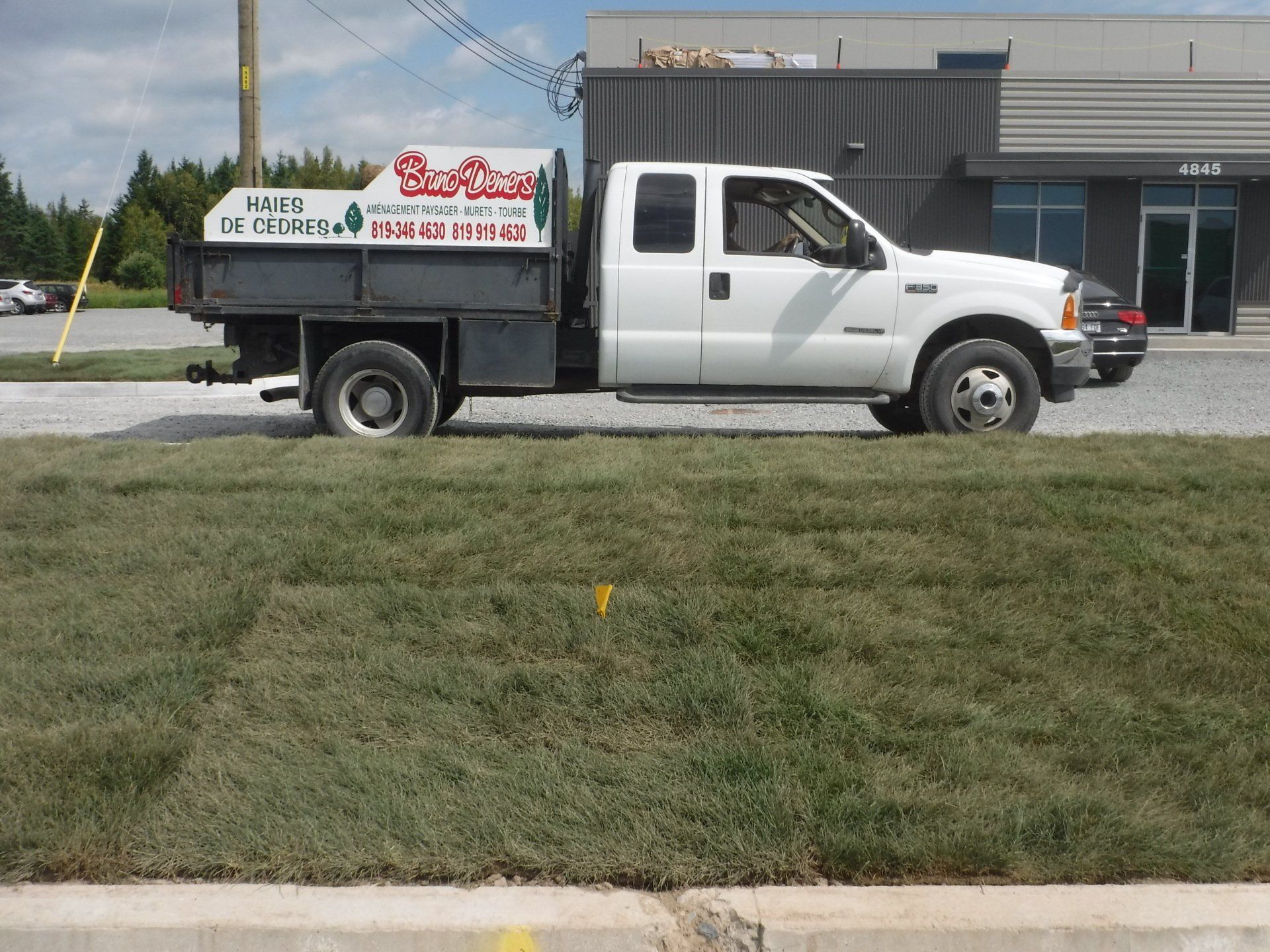 bruno demers paysagiste blanc entreprise camion