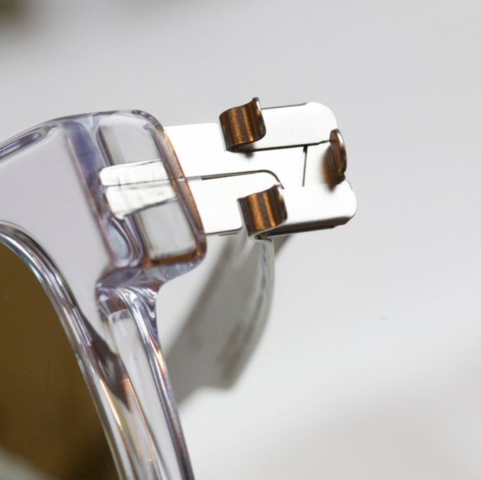 Close up view of an ic!Berlin hinge