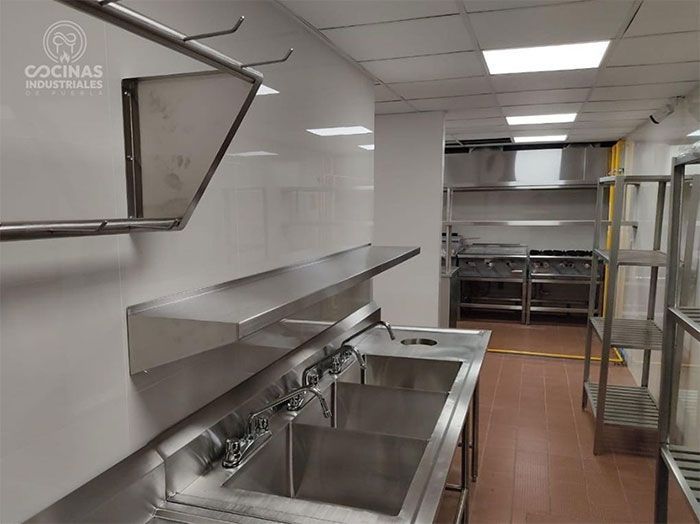 DISEÑOS INOXIDABLES 