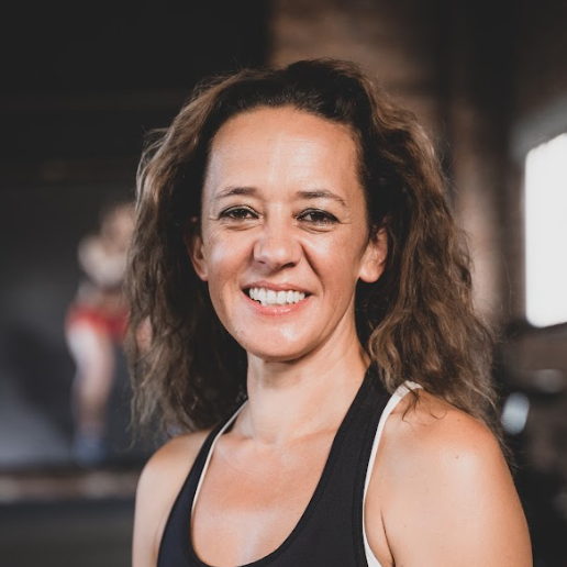 Zelfvertrouwen en balans, afvallen en goed in je vel zitten bij PT Club Hasselt. Gezondheid verbeteren door groepsles.