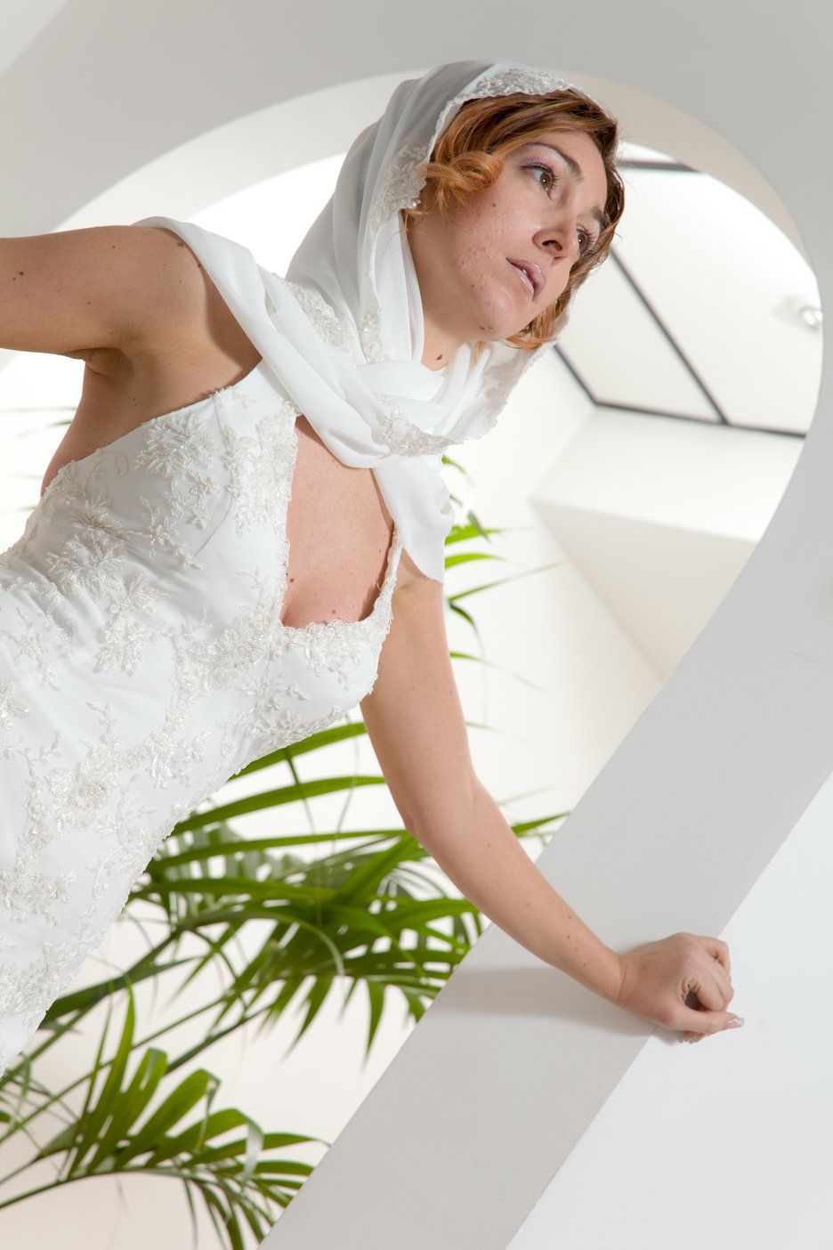 Abito da sposa modello Gloria, dettaglio su scolla del vestito