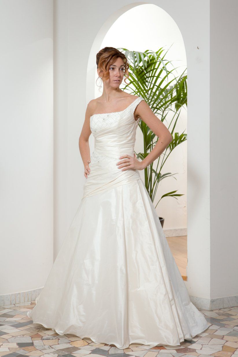 Abito da sposa modello Rebecca