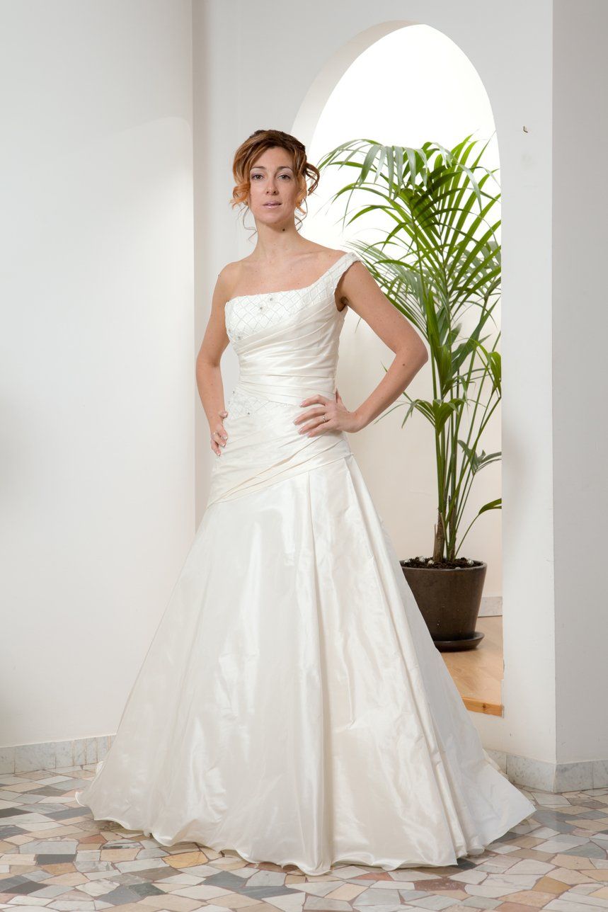 Abito da sposa modello Rebecca