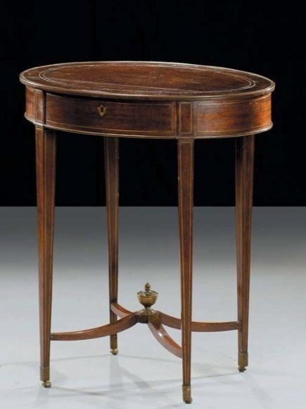 Tavolino ovale da lavoro in mogano Francia fine XVIII secolo