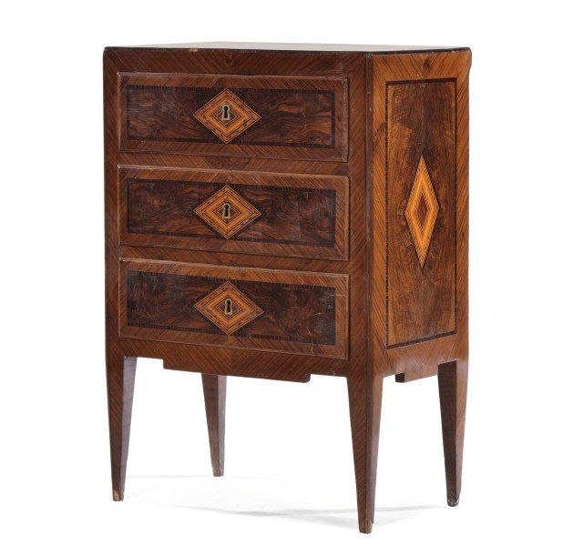 Comodino Luigi XVI decorato con riserve a rombo. Napoli XVIII secolo