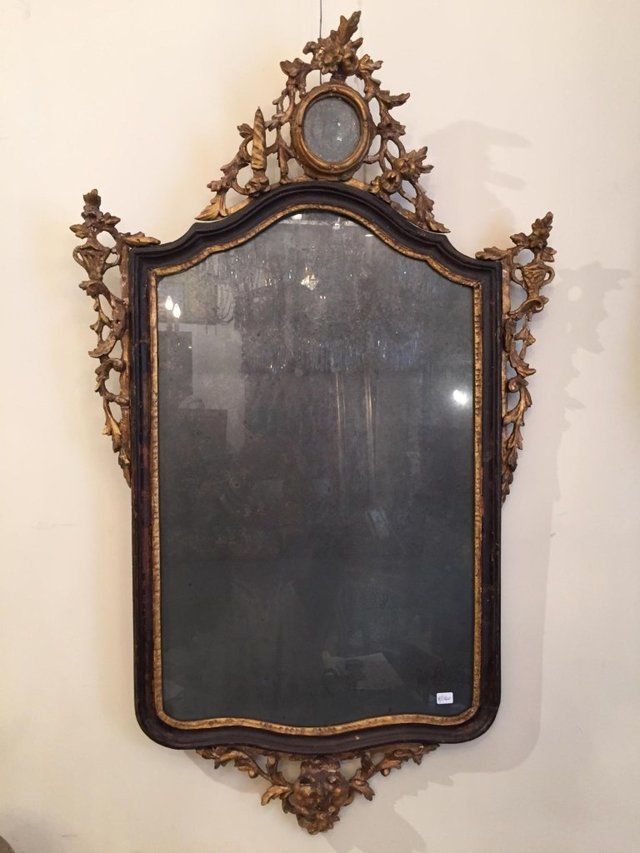 Coppia di specchierine a ventola in legno intagliato, Venezia secolo XVIII